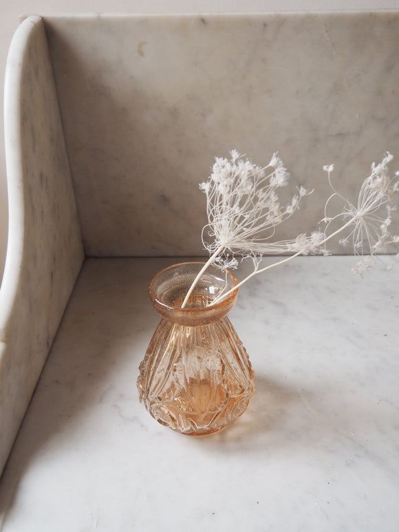 Vase à bulbe en verre rose